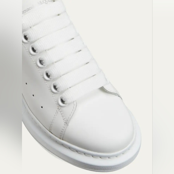 Shoes - Picture 2 of 6